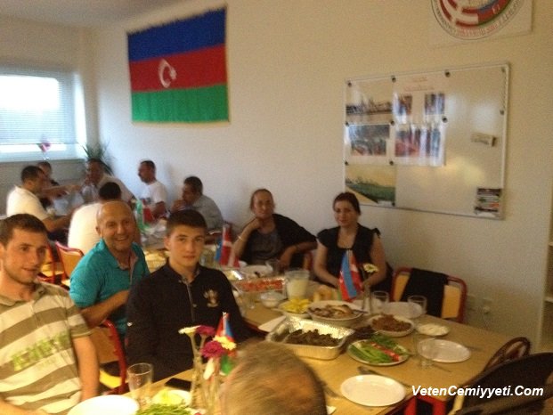 Azerbaycan Evinde Iftar sufresi.