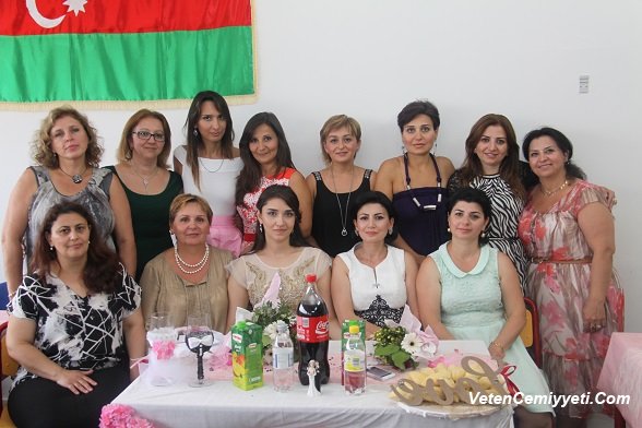 Azerbaycan Evinde toy meclisi.